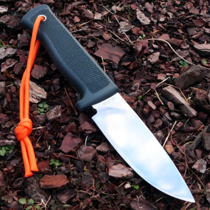 hunting knife in VG10 steel
